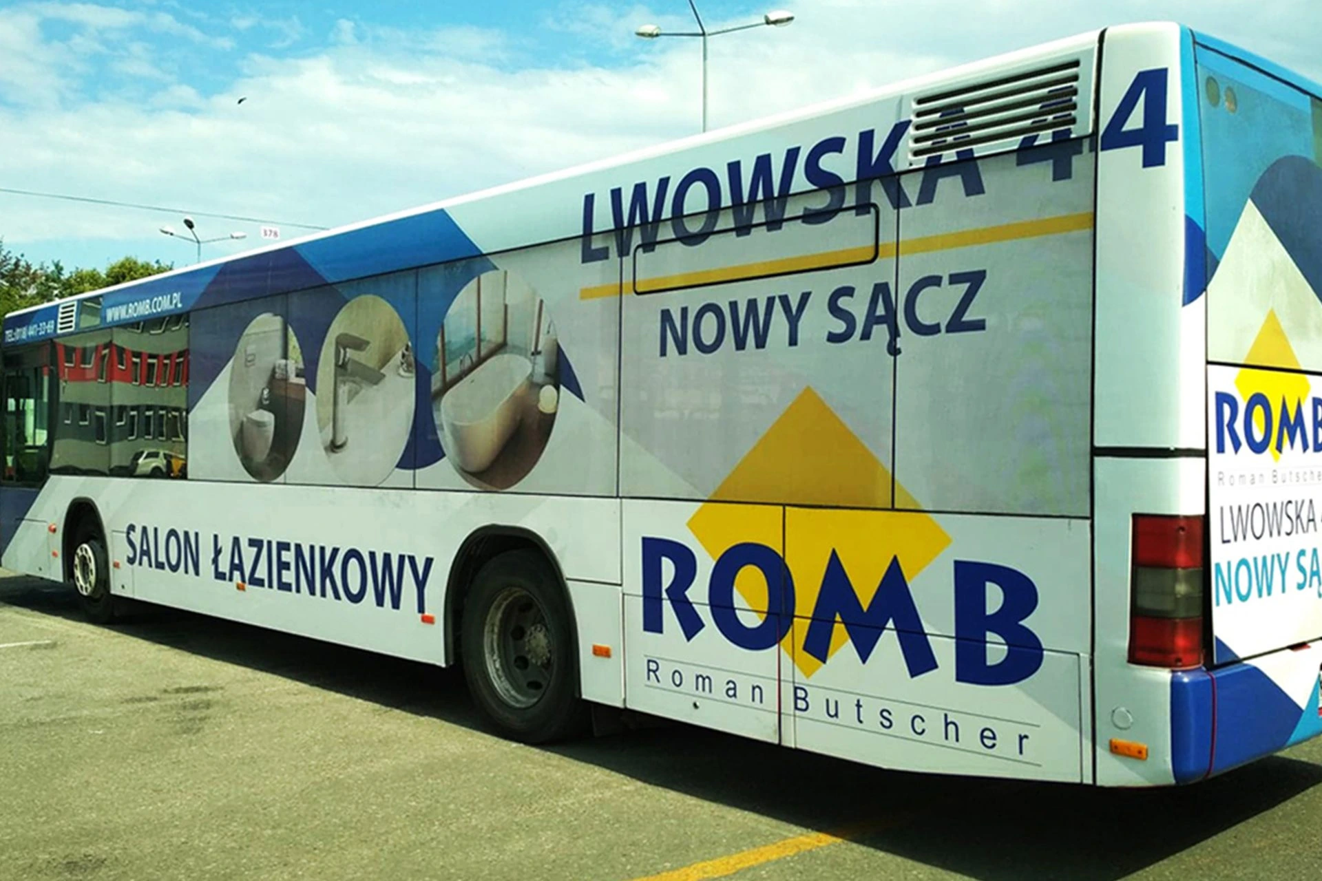 Samochody oklejone folią reklamową z logo firmowym, wykonane przez Grafion Reklamy z Nowego Sącza – branding pojazdów firmowych