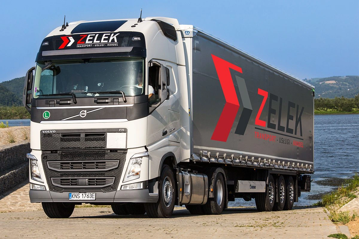 Samochody oklejone folią reklamową z logo firmowym, wykonane przez Grafion Reklamy z Nowego Sącza – branding pojazdów firmowych