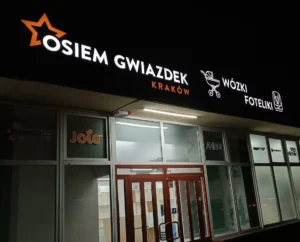 Kasetony świetlne LED – Grafion Reklamy, Nowy Sącz – nowoczesna reklama podświetlana Kaseton świetlny LED z podświetleniem energooszczędnym – realizacja Grafion Reklamy z Nowego Sącza