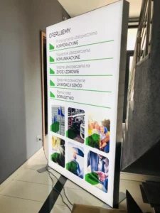 Kasetony świetlne LED – Grafion Reklamy, Nowy Sącz – nowoczesna reklama podświetlana Kaseton świetlny LED z podświetleniem energooszczędnym – realizacja Grafion Reklamy z Nowego Sącza