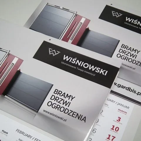 Kalendarze firmowe z logo – projekt i druk – Grafion Nowy Sącz