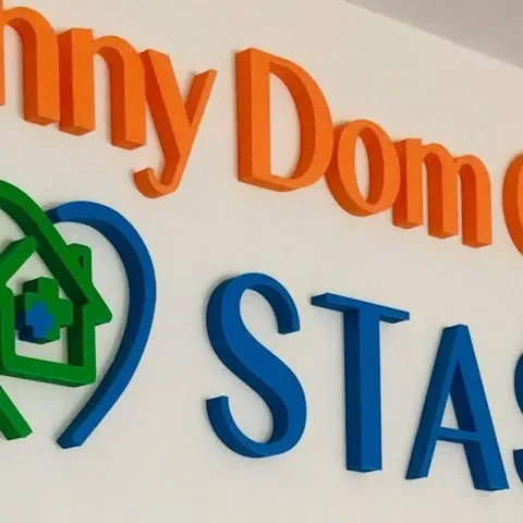 Litery 3D podświetlane i bez podświetlenia – Grafion Reklamy
