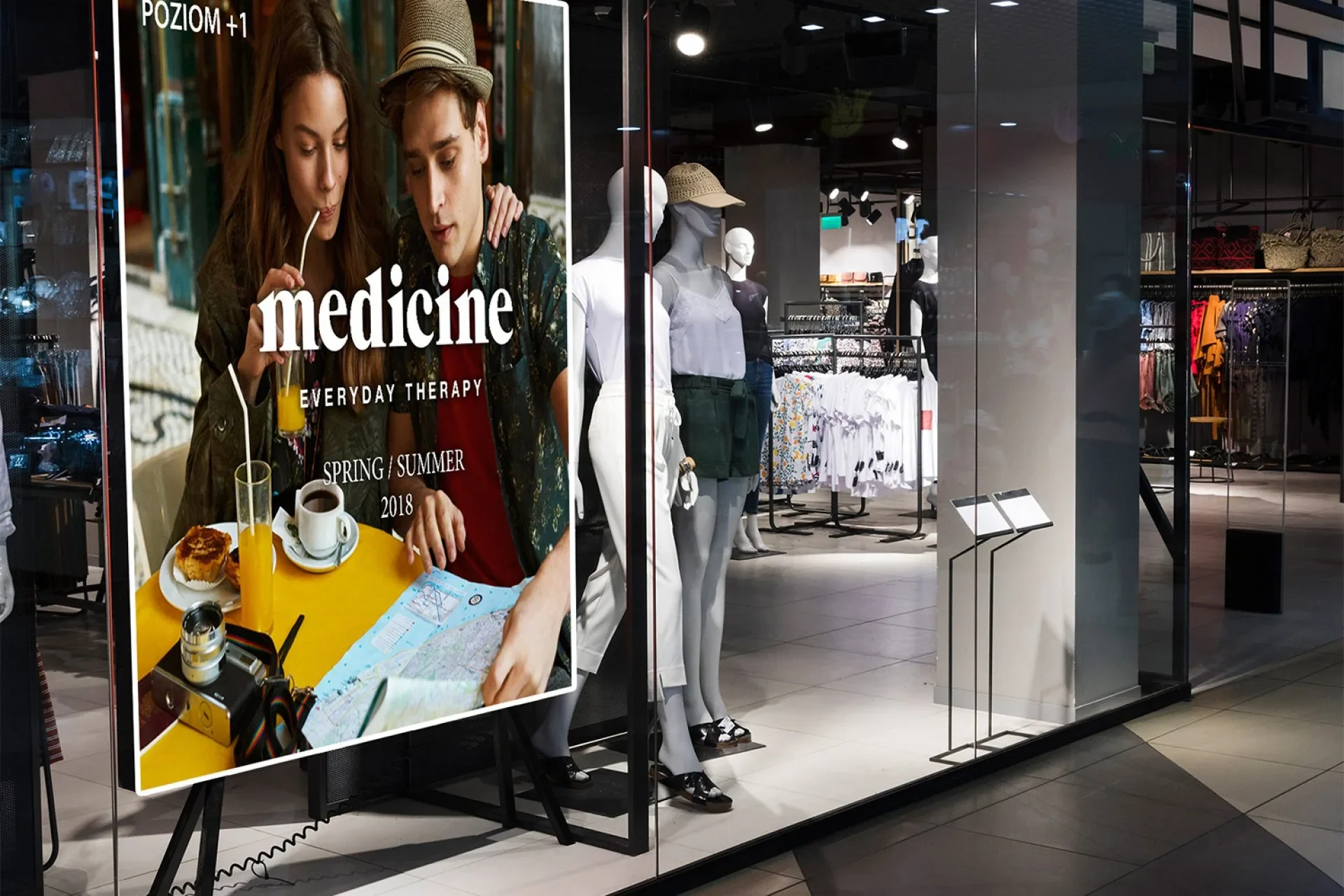 Różnorodne formy reklam zewnętrznych i wewnętrznych oferowane przez Grafion Reklamy zewnętrzne i wewnętrzne – Grafion Nowy Sącz
